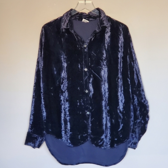 CP Shades Oversized Midnight Blue Crushed Velvet Velour Button Down Holiday Top - Picture 7 of 7